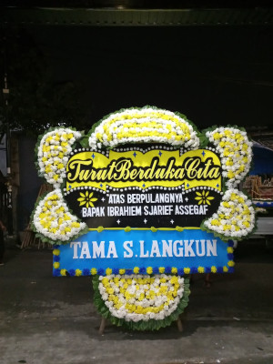 Papan Bunga Duka di Kudangwangi